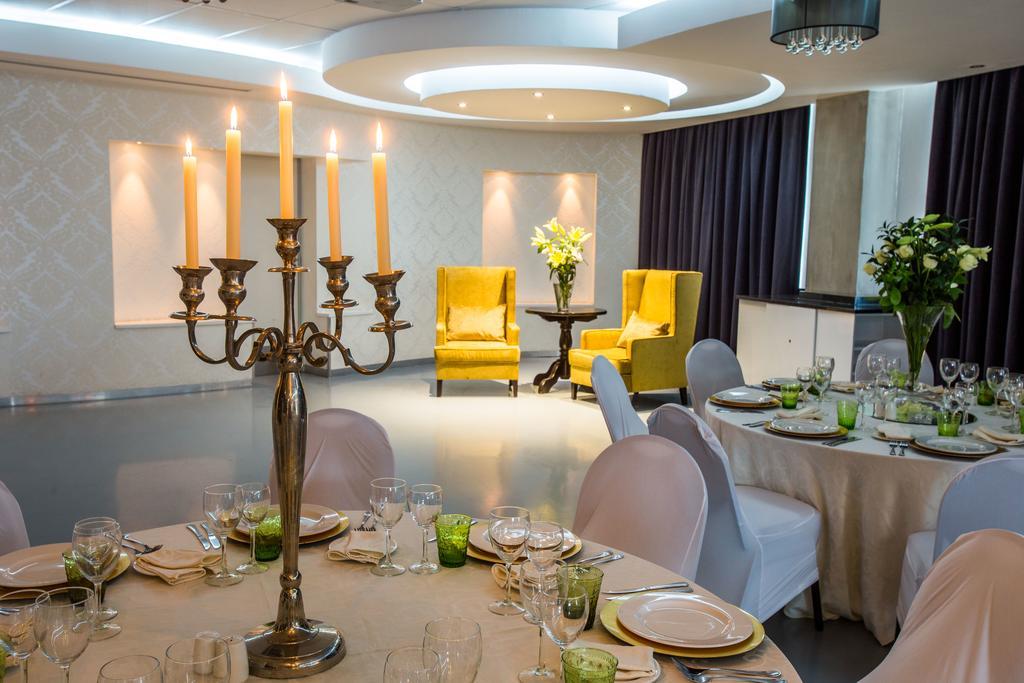 Genesis All-Suite Hotel Johannesburg Exteriör bild